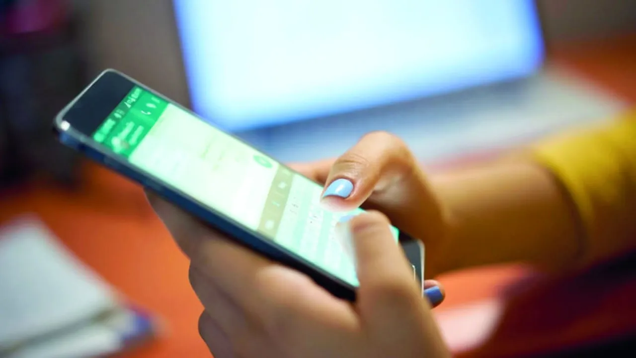 الإمارات الأولى عالميا في سرعة الانترنت عبر الهواتف المحمولة 2025