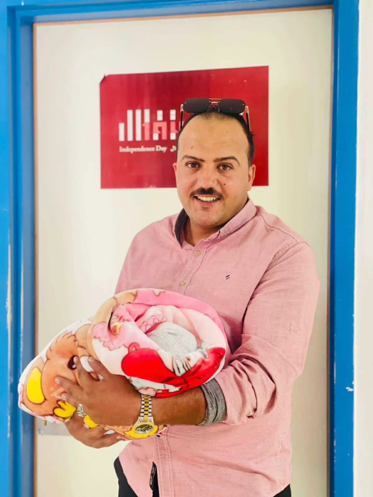 تهنئة لاحمد الحراحشه بمناسبة قدوم المولودة الجديدة