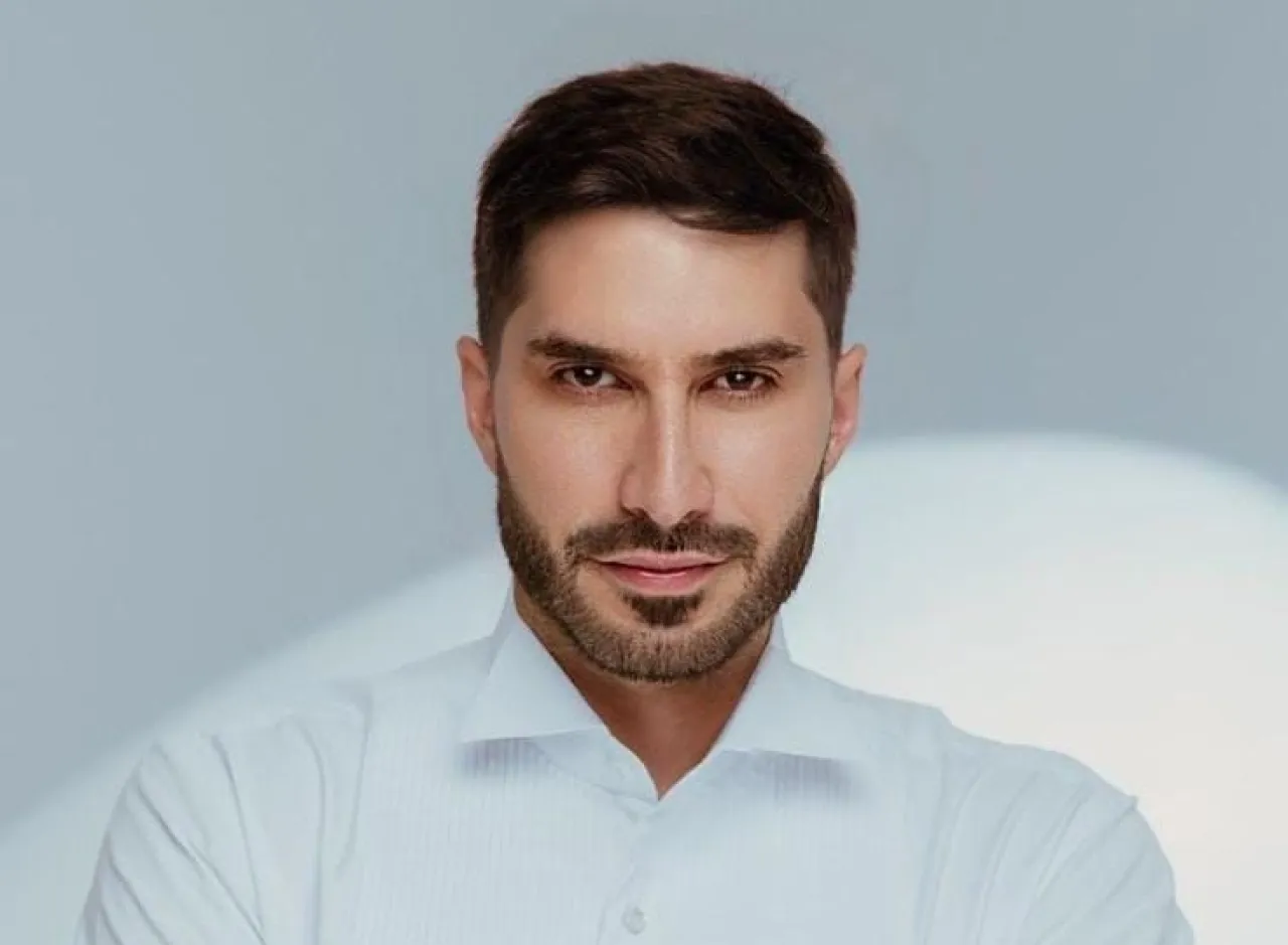 الاردني السمكري أول طبيب تجميل عربي يشارك في لجنة تحكيم مستر ليبانون