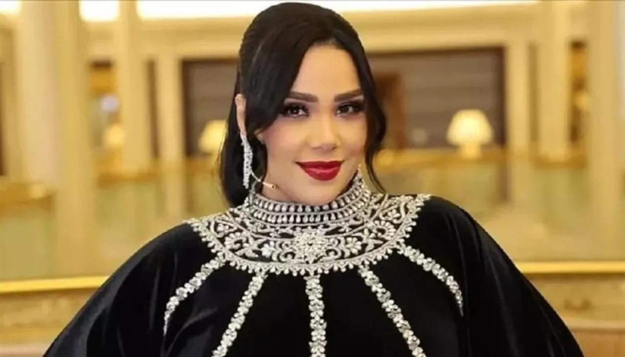 الفنانة شيماء سيف تنجو من حادث سير مروع