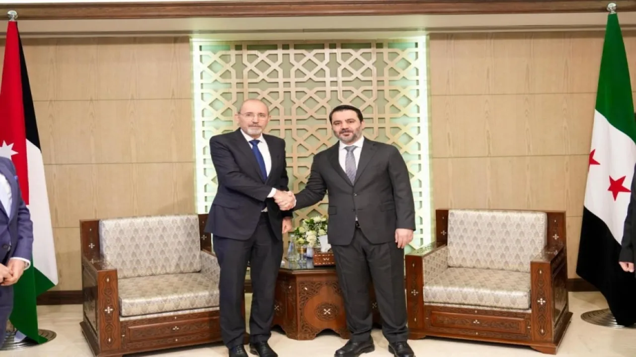 الصفدي يلتقي نظيره السوري اليوم في عمّان