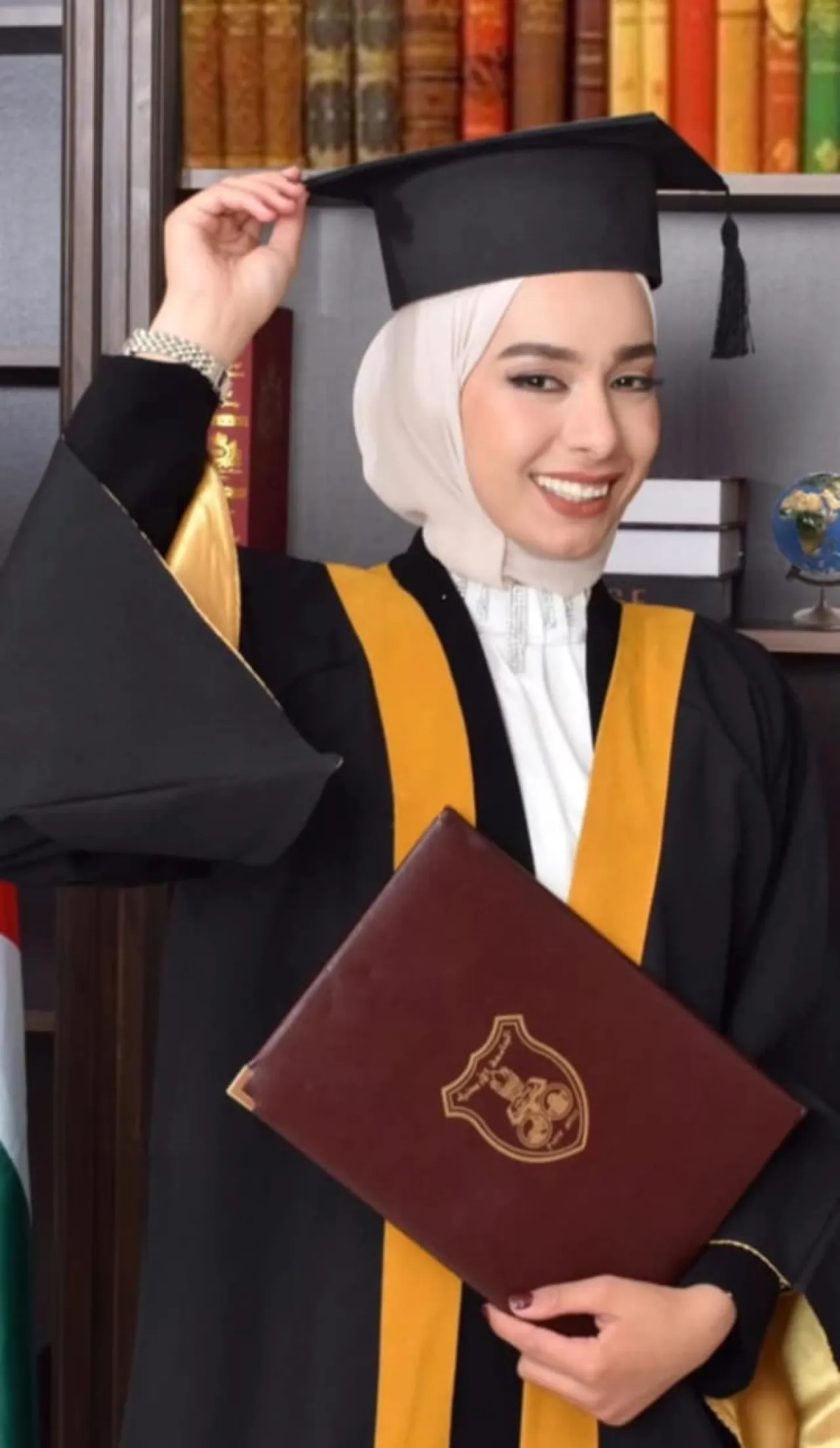 ملاك باسم المساعفة مبارك التخرج