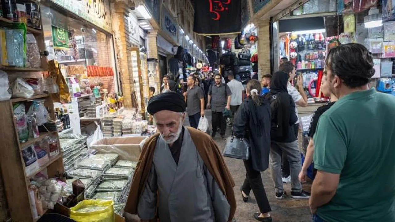 تفاقم الغلاء والتضخم في إيران في أعقاب الحرب