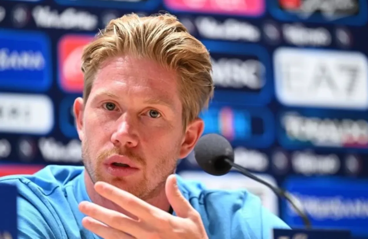 دي بروين يكشف سبب انتقاله لنابولي