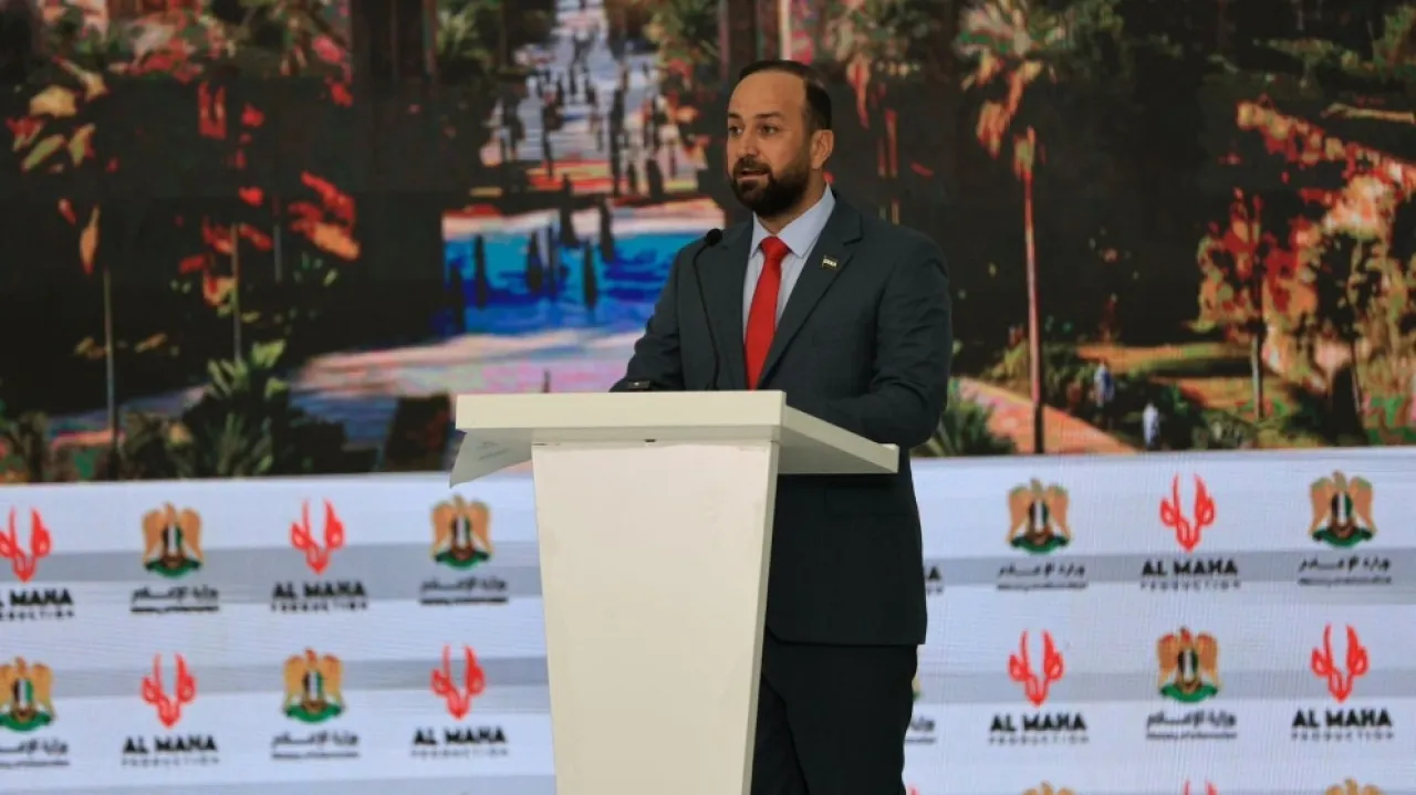 Syrian Minister of Information About 300000 active accounts spread misleading content