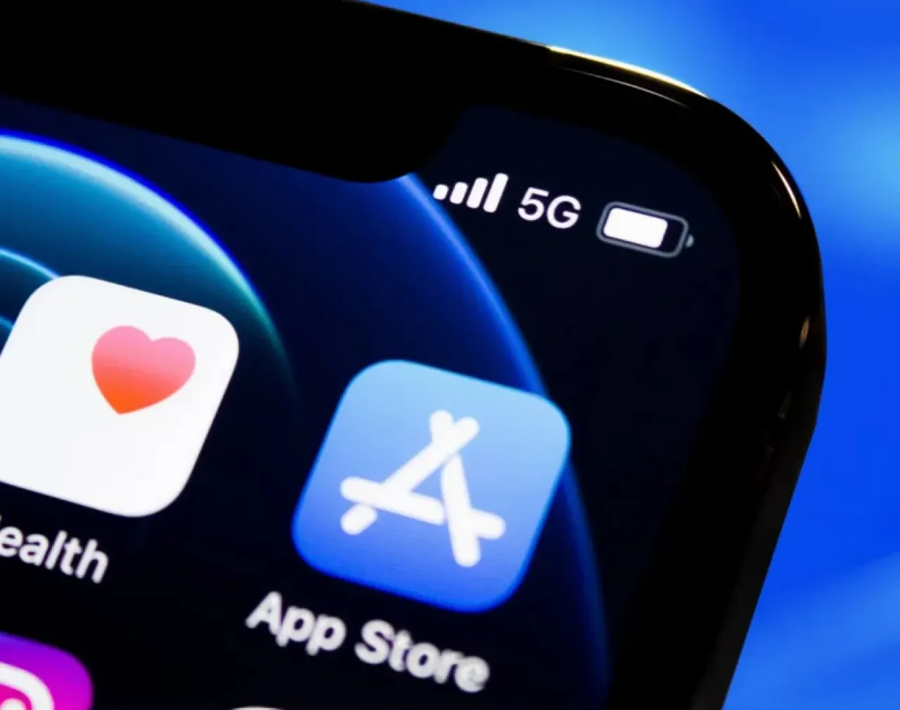 أبل توسّع حضورها في السعودية بتدشين متجرها الإلكتروني باللغة العربية