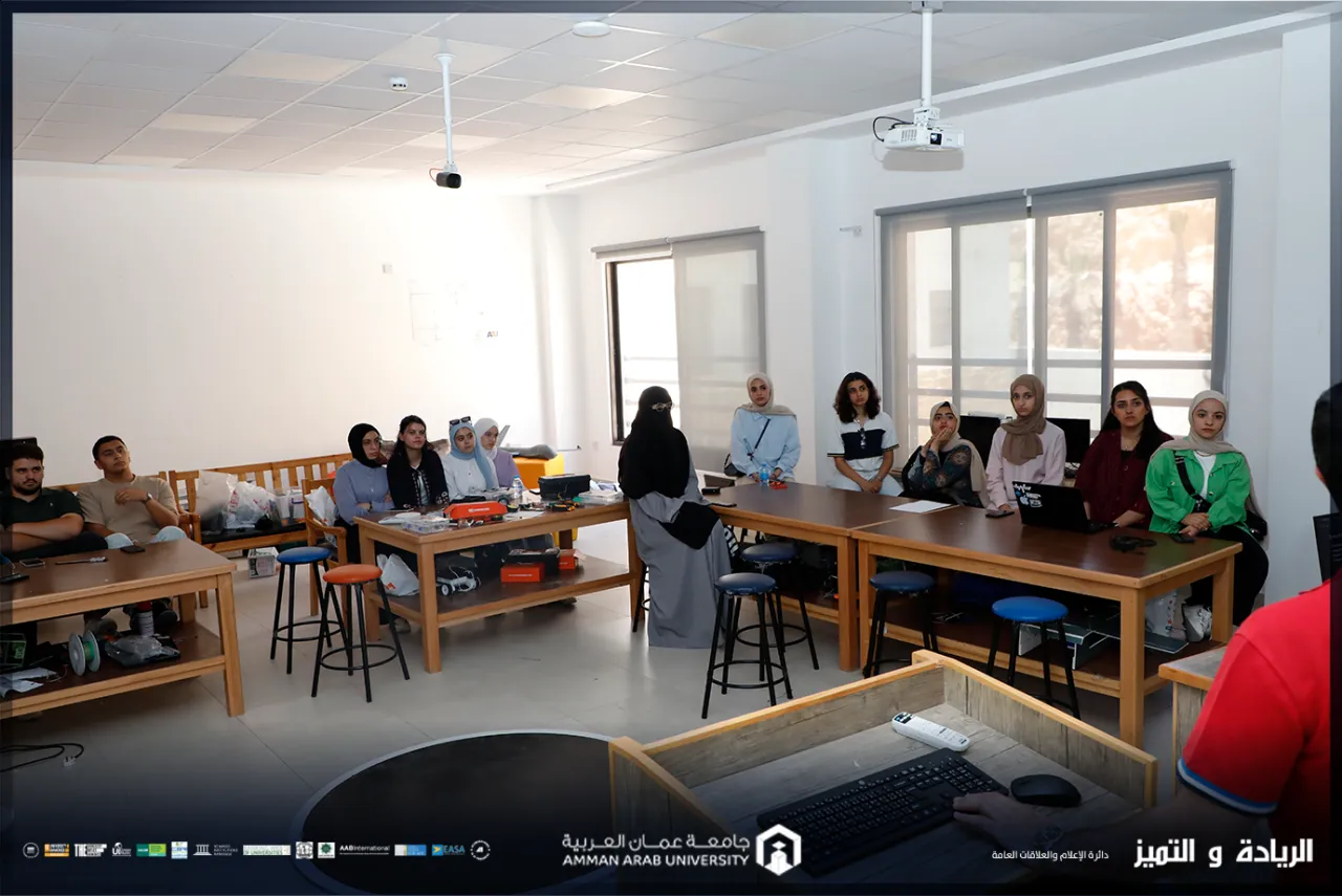 عمان العربية تعقد ورشة عمل متخصصة بالروبوتات الذكية وتطبيقاتها العملية