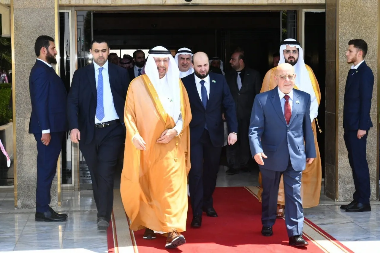 وفد سعودي يضم مئات من رجال الأعمال يصل إلى دمشق
