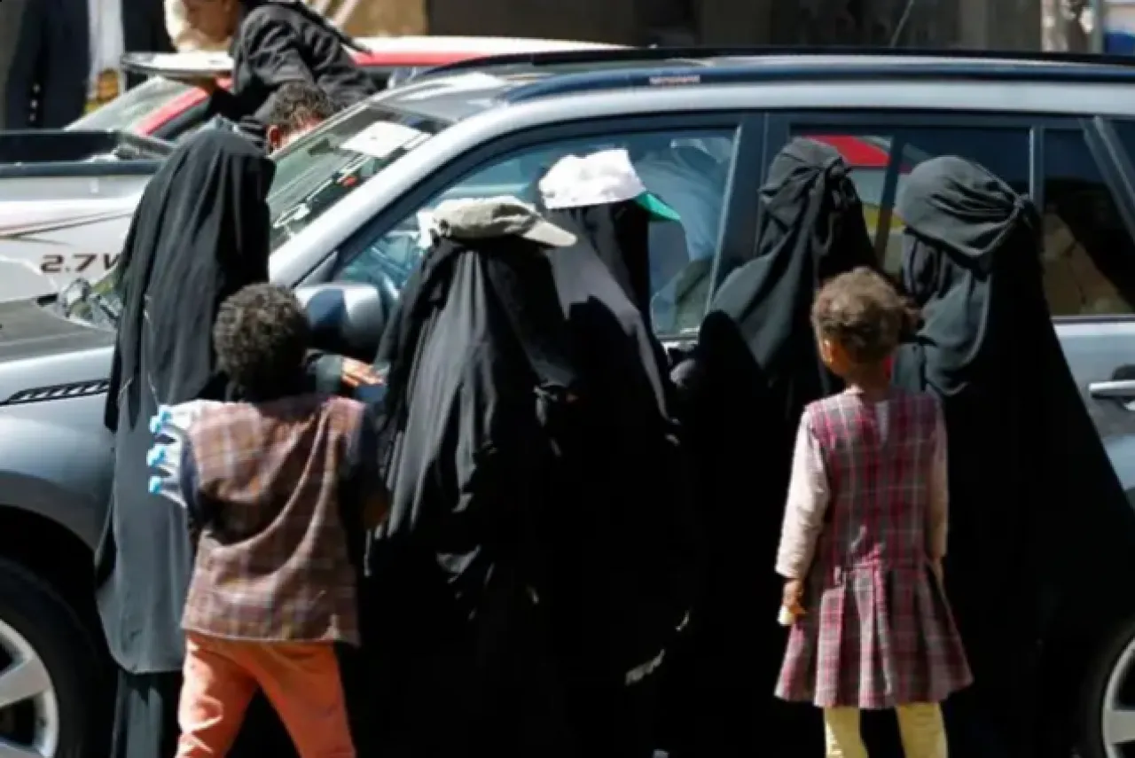 نساء اليمن بين الحرب والتسول النجاة عبر استراتيجيات تأقلم قاسية