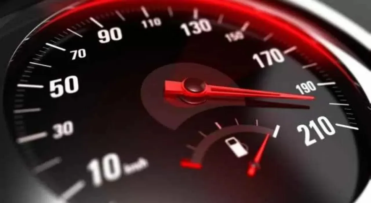 الأردن ضبط مركبات تسير بسرعات تصل إلى 232 كمساعة