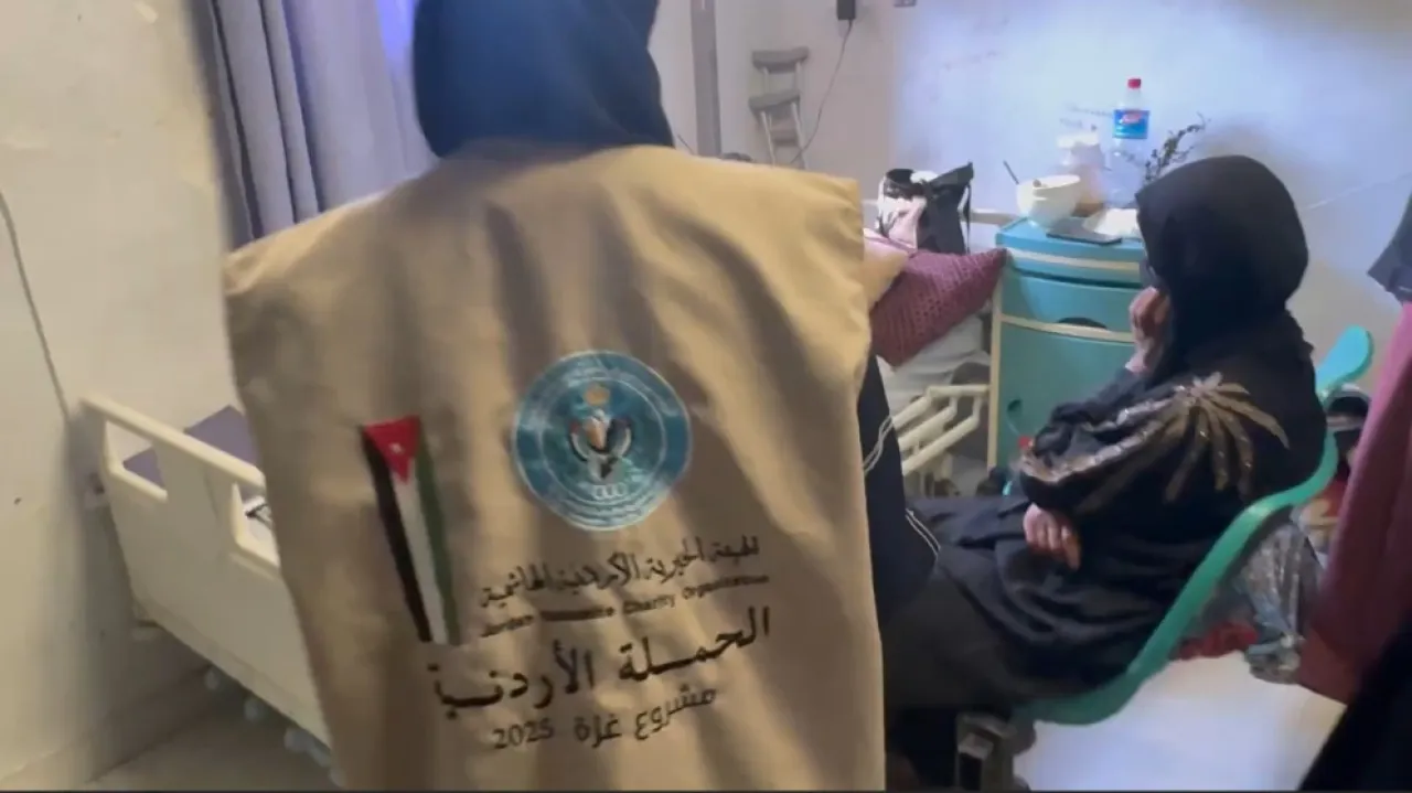 حملة إغاثية أردنية تدعم الكوادر الطبية والجرحى في مستشفى ناصر بقطاع غزة