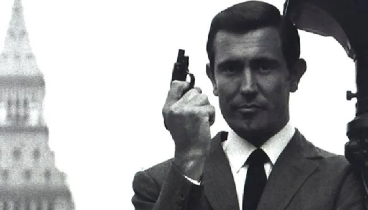 زوجة جيمس بوند السابقة تكشف تفاصيل إصابته بالخرف