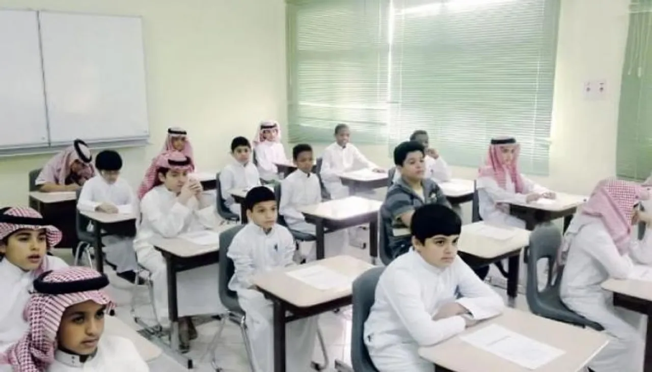 كل ما تحتاج معرفته عن عودة المدارس في السعودية 1447