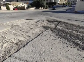 شكاوى من سكان إربد بسبب تردي أوضاع الشوارع ووجود حفر تهدد السلامة العامة