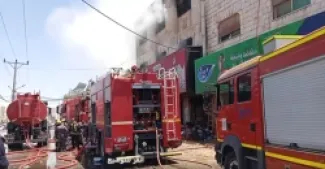 الاردن..حريق بأسواق القرية الصينية في مؤتة بالكرك -فيديو