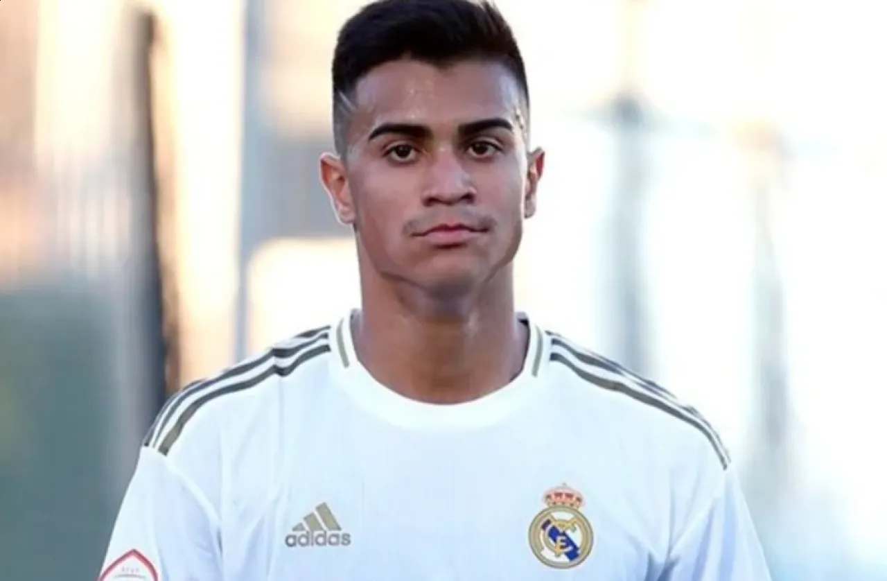 ريال مدريد يفسخ عقد لاعبه الشاب