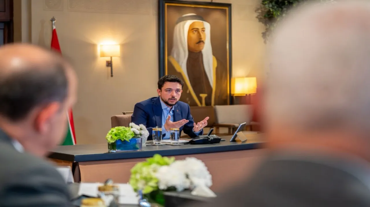 ولي العهد يؤكد أهمية استخدام الذكاء الاصطناعي في رفع جودة الخدمات الحكومية