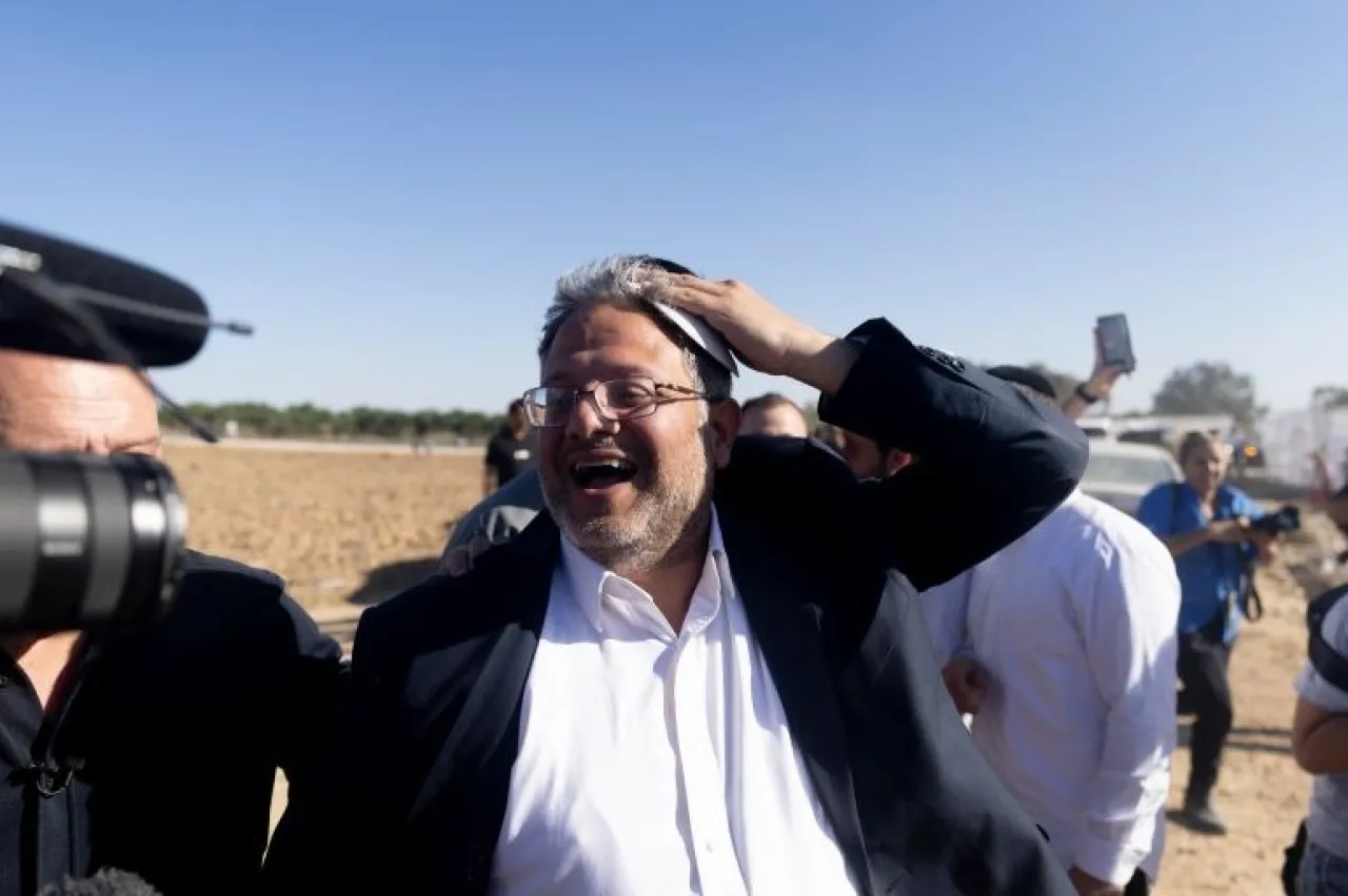 بن غفير يطالب بإسقاط السلطة الفلسطينية ويصفها بالإرهابية