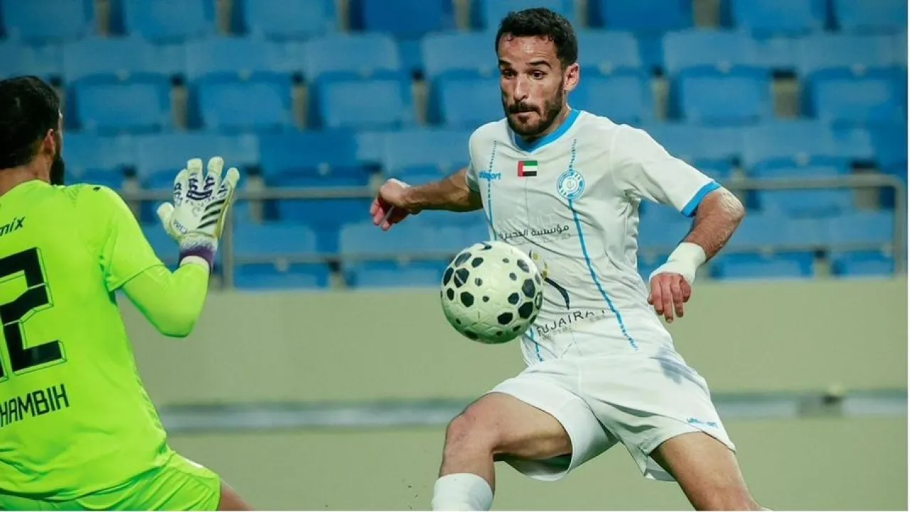 بالفيديو  مرضي يقص شريط أهداف فريقه بالدوري الإماراتي