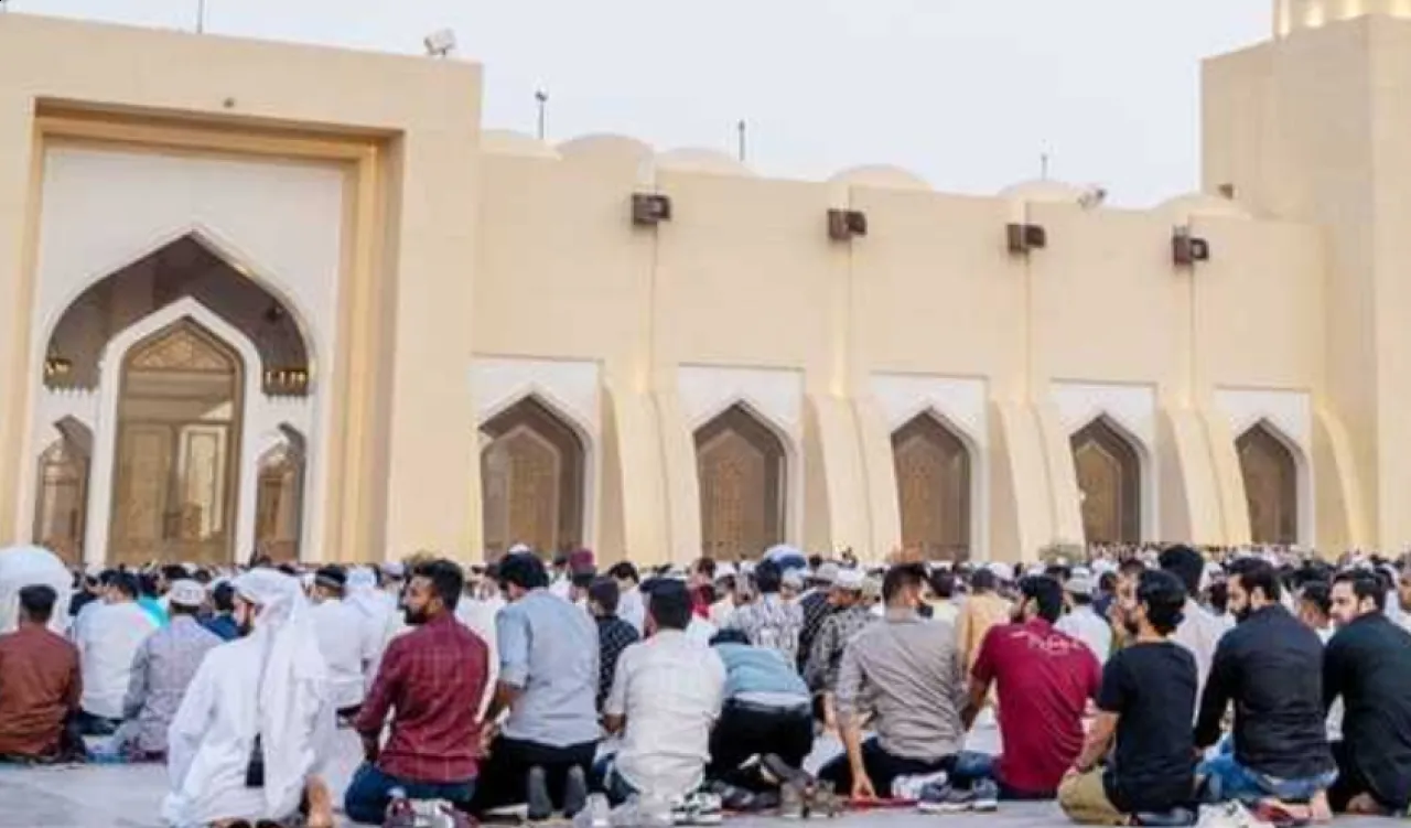 قطر تصدر قراراً بإغلاق المحال التجارية وقت صلاة الجمعة