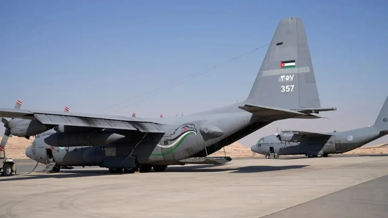 الأردن ينزل 37 طنا من المساعدات على غزة بمشاركة عدة دول