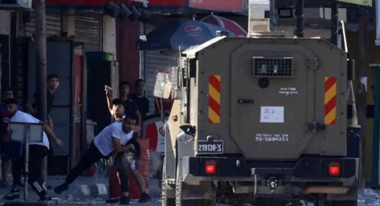 لماذا يخفت صوت الشارع في الضفة رغم الحرب في غزة