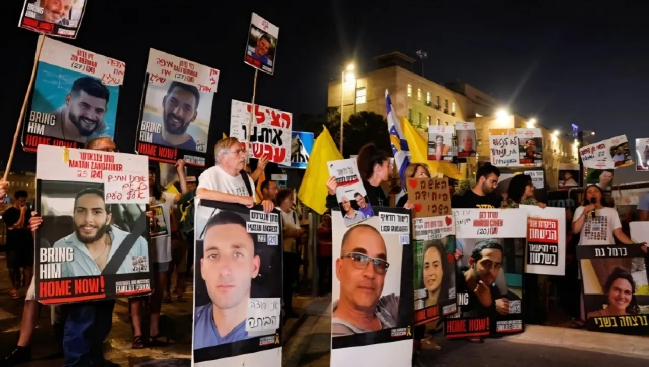 تقرير لا مفاوضات فعلية لابرام صفقة التبادل