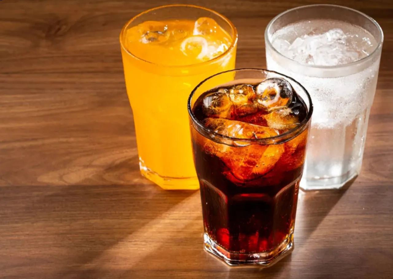 دراسة علمية المشروبات الغازية من مسببات تساقط الشعر