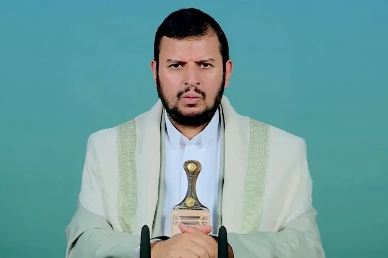 الحوثي لن نقف متفرجين إزاء جرائم العدو