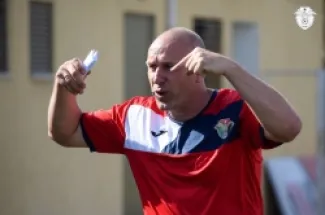 100 شخص يتقدم لخلاقة جيتزي في اتحاد الكرة الاردني