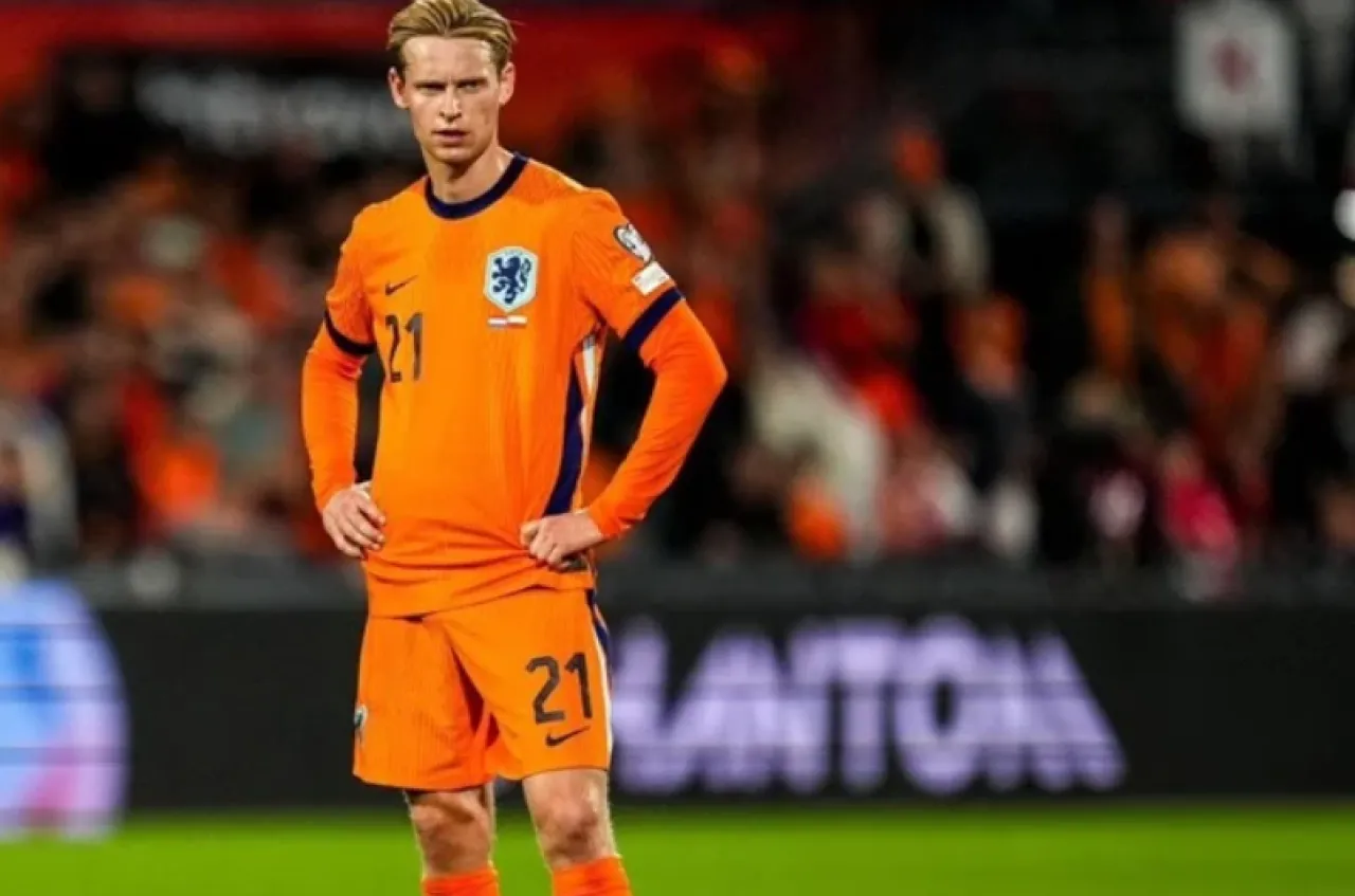 كومان يعلن إصابة دي يونغ