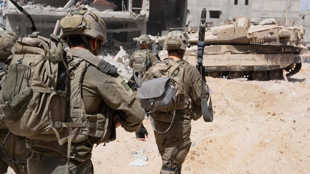 هيئة البث الإسرائيلية الجيش يمنح القوات النظامية قسطا من الراحة استعدادا لاحتلال غزة