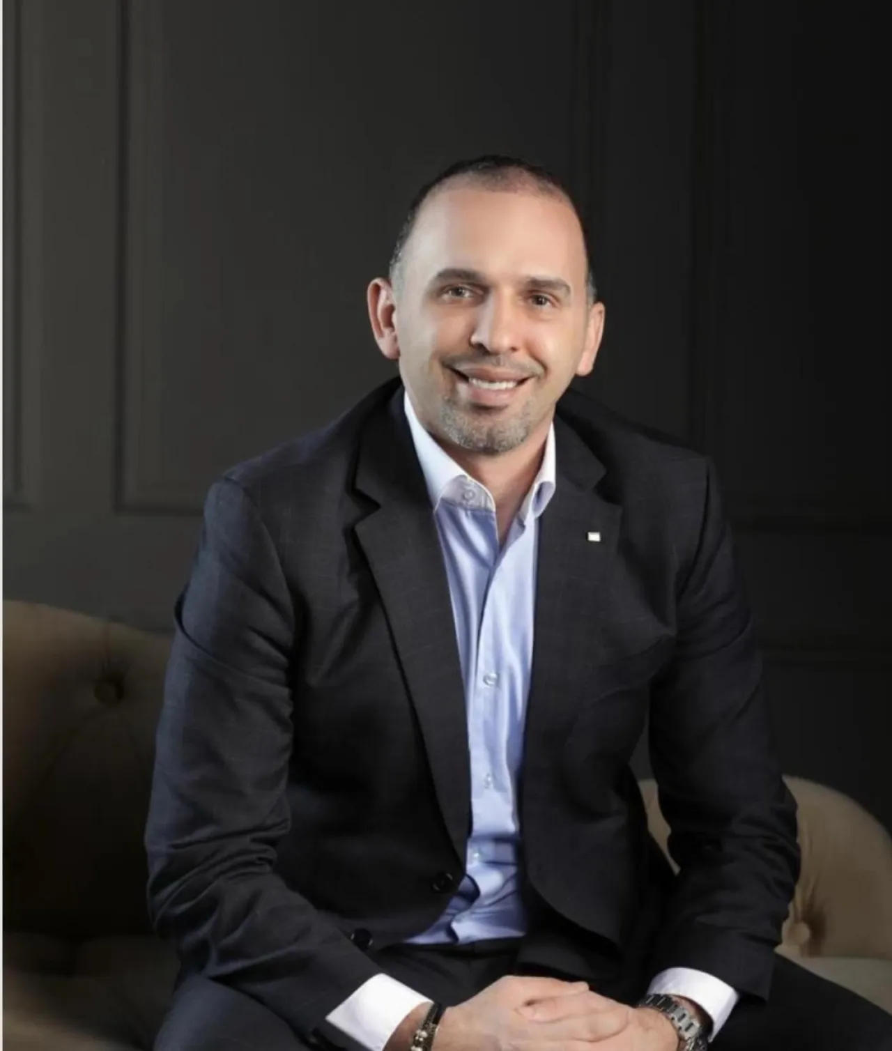 برنامج التحديث  الرؤية  والاداءالوعود والحقائق