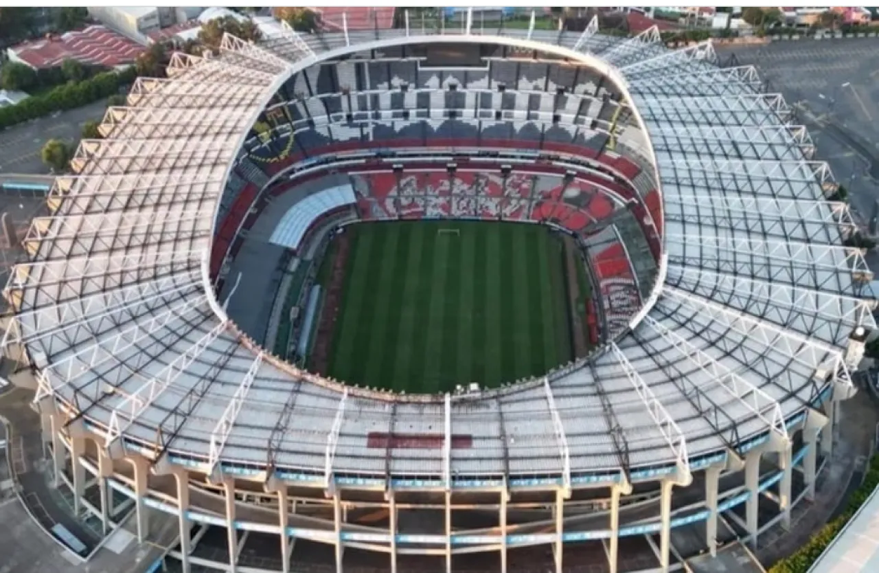 حاملو تذاكر ملعب أزتيكا في مكسيكو سيتي سيحضرون مباريات كأس العالم مجاناً