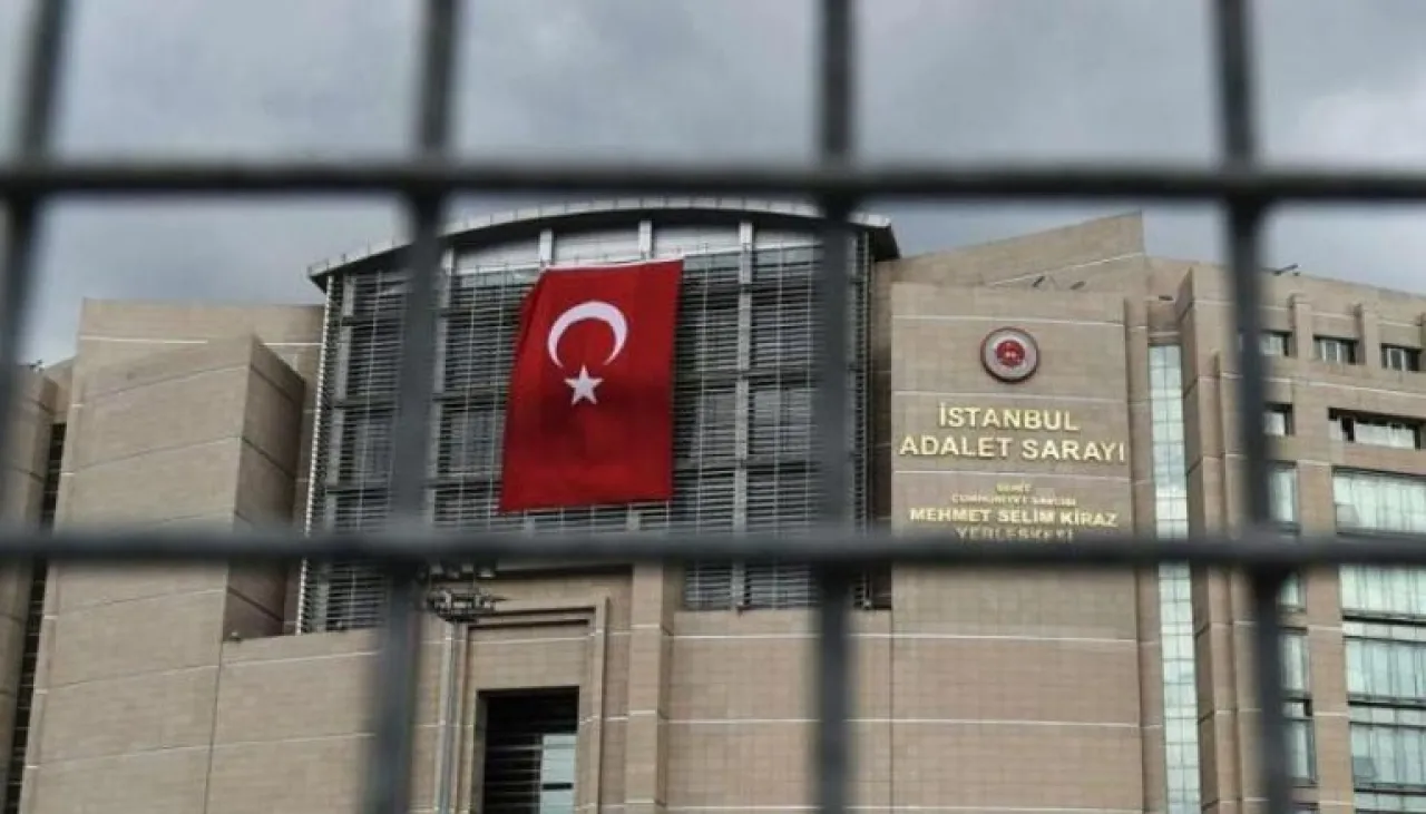 محاكمة مثيرة للجدل في تركيا فرنسيتان تواجهان السجن 16 سنة