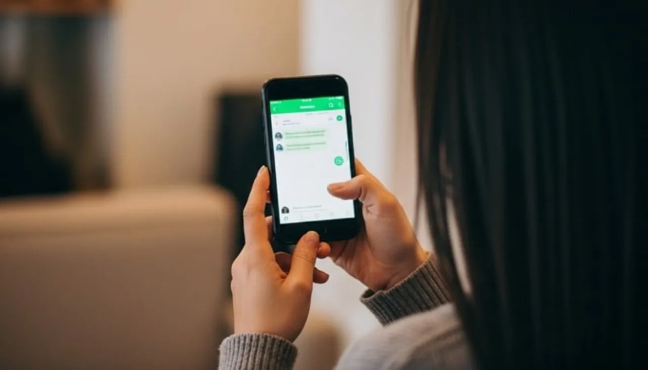 الكويت تغريم شاب 5 آلاف دينار في قضية ابتزاز فاشنيستا عبر واتساب