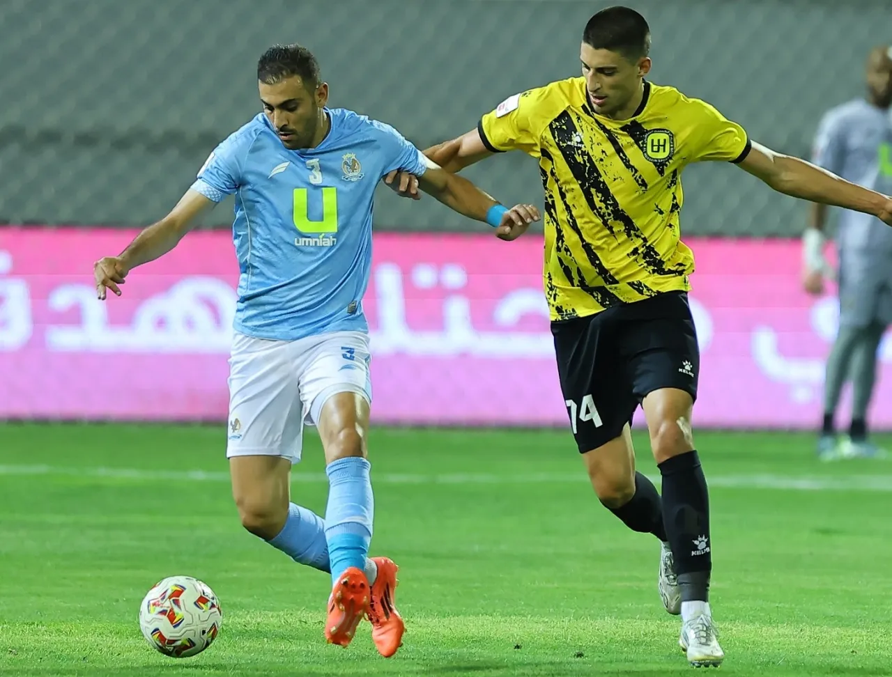 تعادل مثير يحسم قمة الحسين والفيصلي