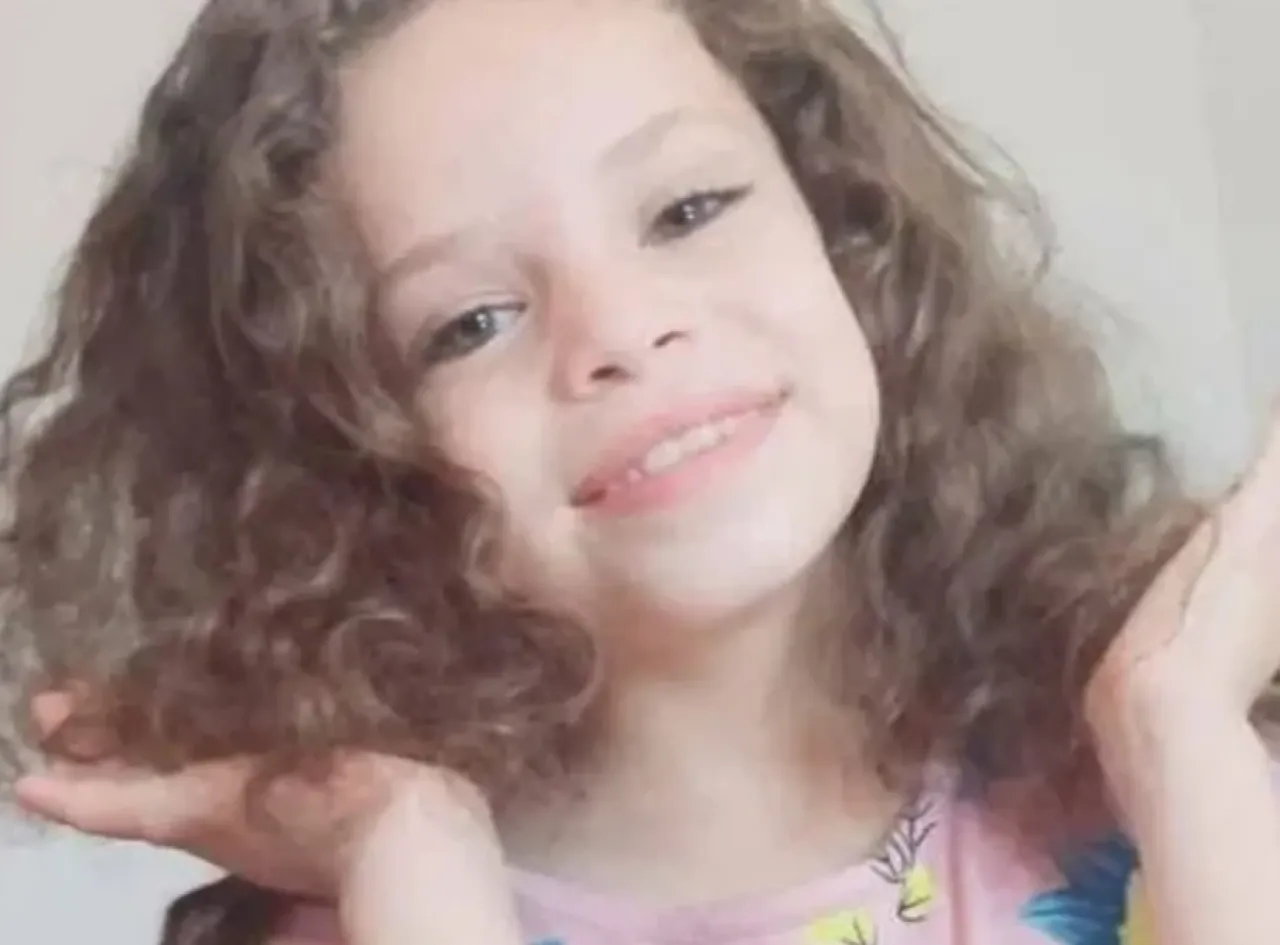 هربت من حرب غزة لتفارق الحياة في مصر وفاة طفلة إثر عضة كلب