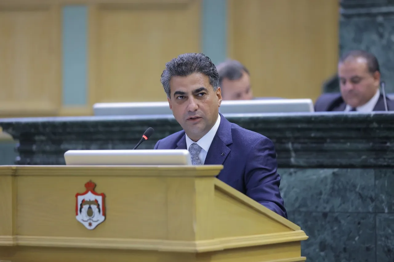 نائب يطالب بمحاسبة المقصرين في حادث تسمم الطلاب بإربد