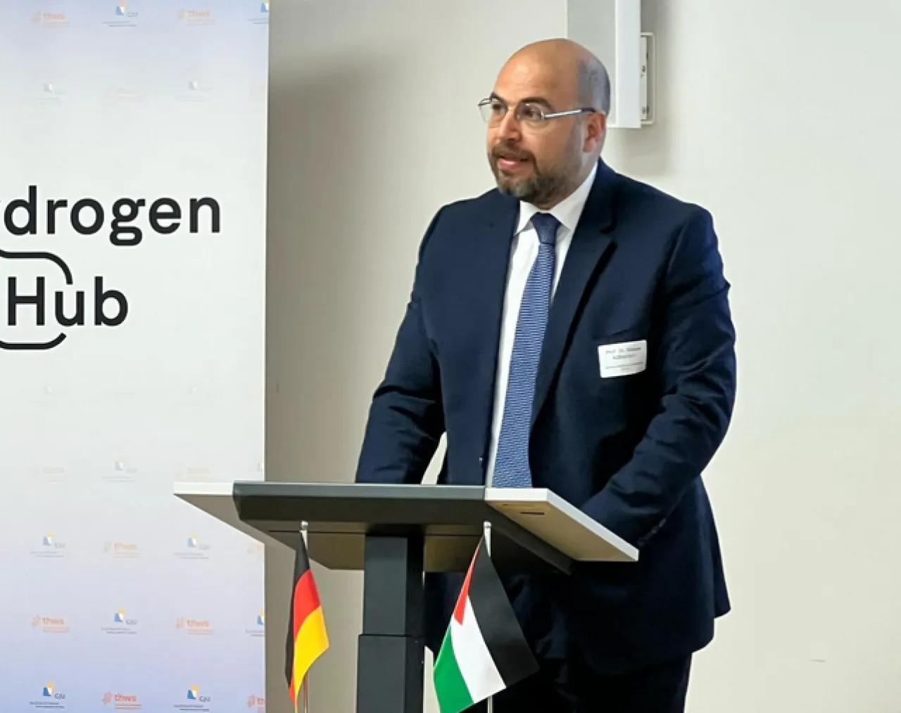 من هو رئيس جامعة اليرموك الجديد