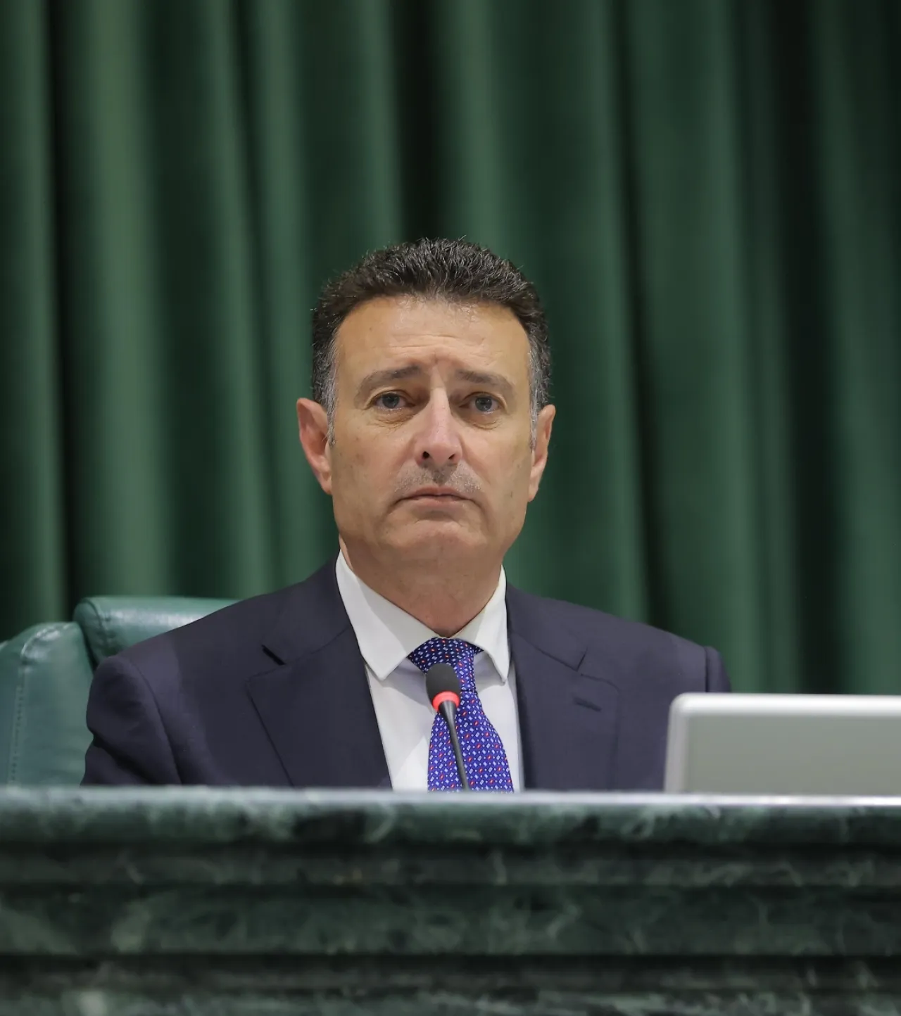 الصفدي يعلن موقفه من رئاسة المجلس