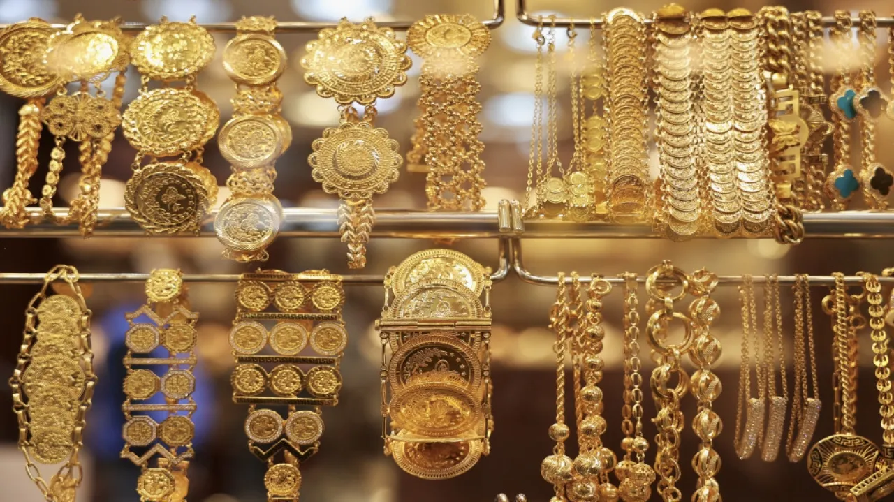 الأردن  7630 دينار سعر غرام الذهب عيار 21 السبت