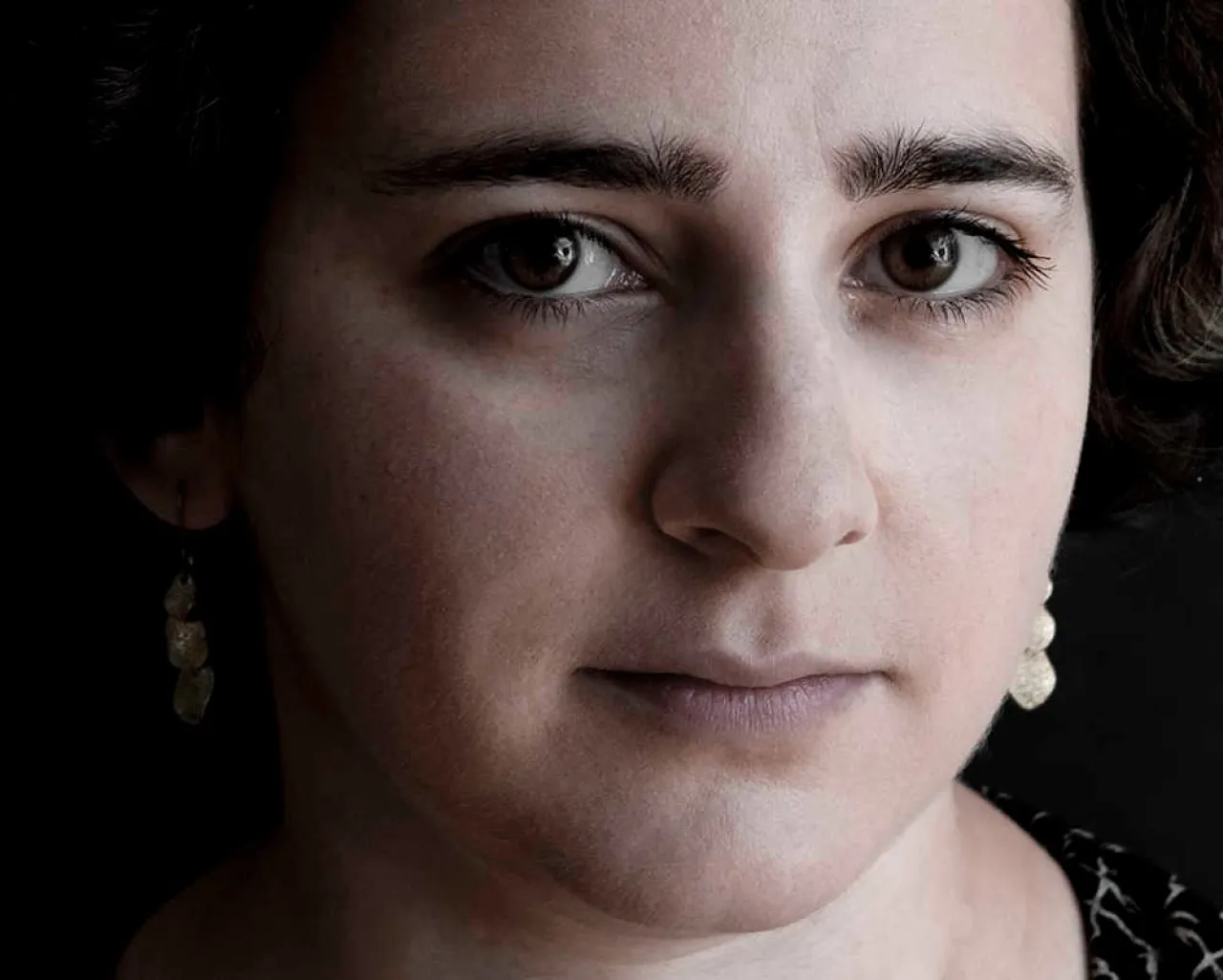 الصحيفة ليزا روزوفسكي