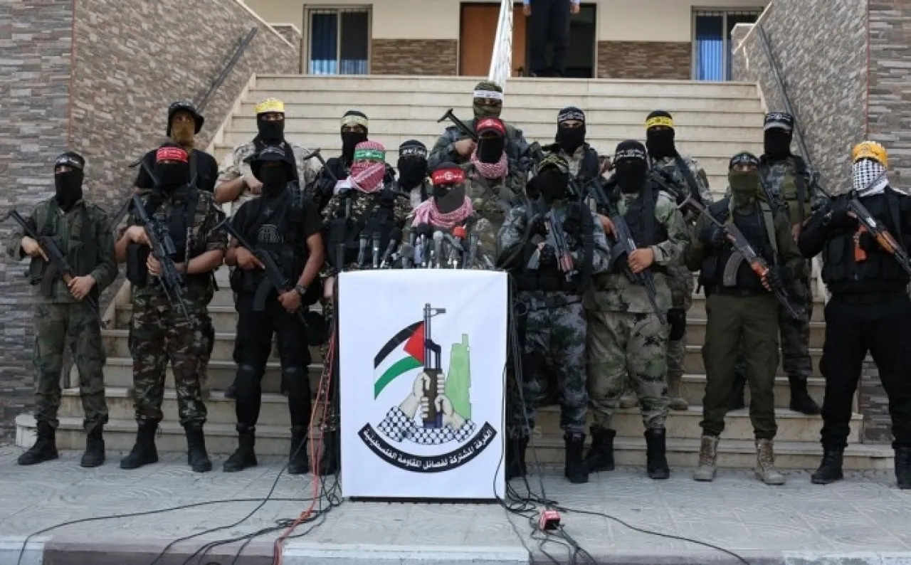 عشائر غزة ترفض معاونة الاحتلال والمقاومة تبارك