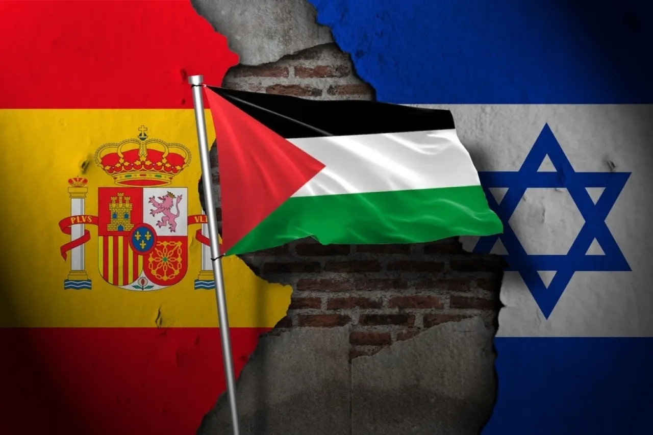 Spain Bans Passage of US Weapons Planes and Ships Towards Israel