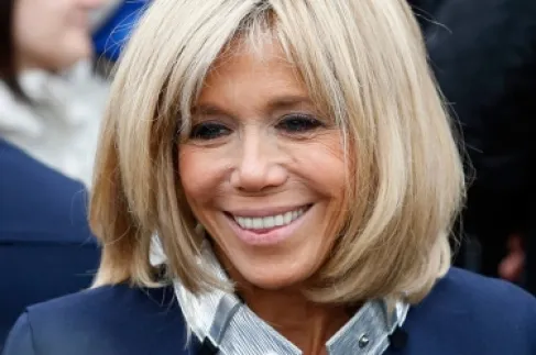 ماكرون يعتزم تقديم 