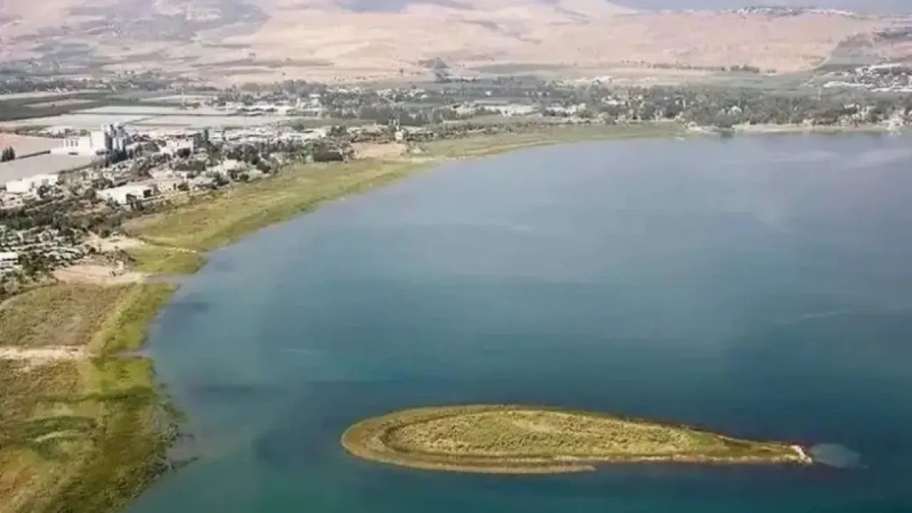 Appearance of a New Island in the Sea of Galilee