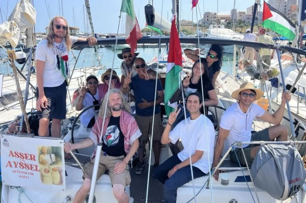 Legal Expert Two Difficult Options for Israel to Deal with the Resilience Fleet Activists