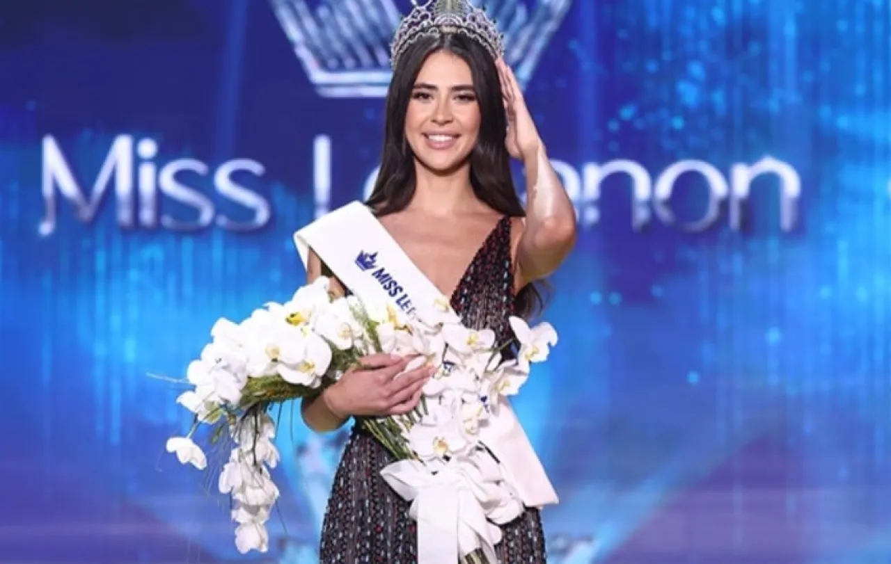 تتويج بيرلا حرب بلقب ملكة جمال لبنان لعام 2025