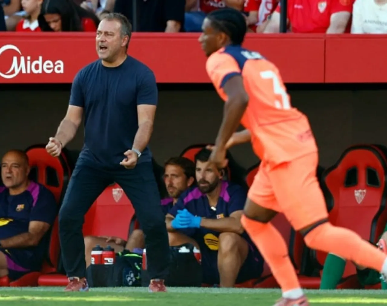 First Reaction of Barcelonas Coach after the Sevilla Disaster